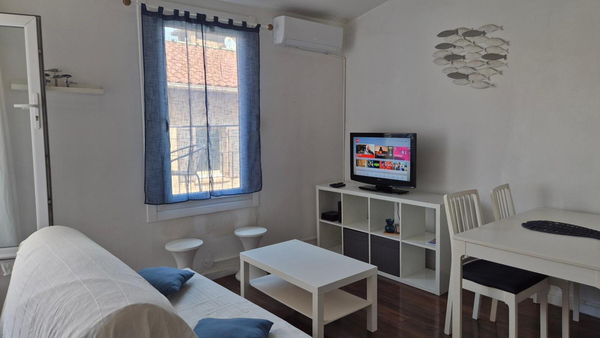 Au Coeur Du Panier Avec Terrasse 2 A 4 Personnes Climatisation Apartment Marseille Exterior photo